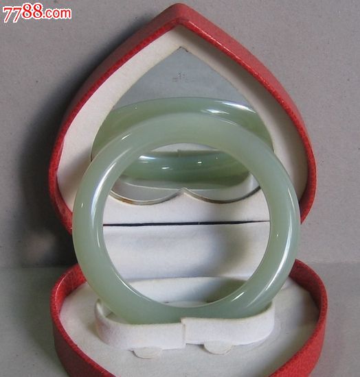 法兰克福宣布签约长谷部诚 日本队长德甲再跳槽_hth官网入口(图2) hth官网入口