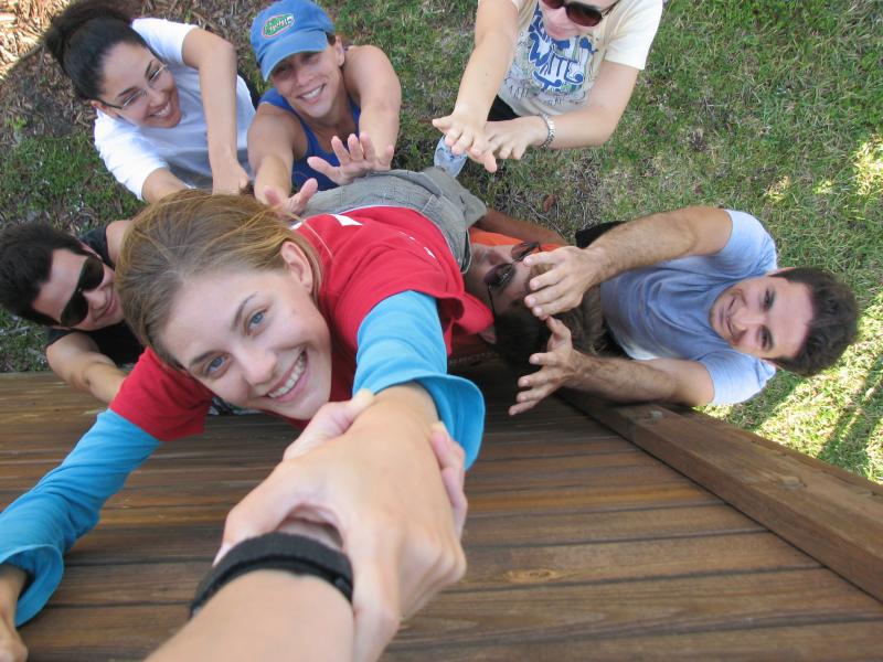 慈善赛-罗本首开记录比达尔爆射 拜仁3-1德丙队“华体会体育hth官方网站”(图3) 华体会体育hth官方网站