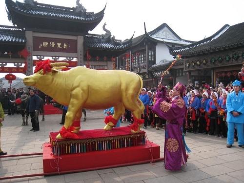 上市十年砥砺行 世界一流方可期:华体会体育hth官方网站(图2) 华体会体育hth官方网站